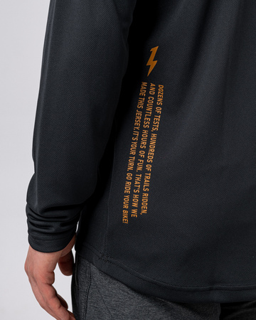 Langarmtrikot PODIUM schwarz