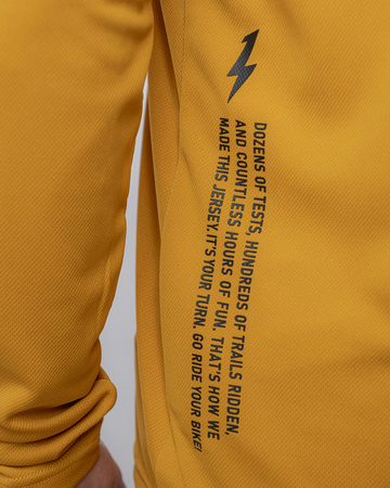 Langarmtrikot PODIUM gelb